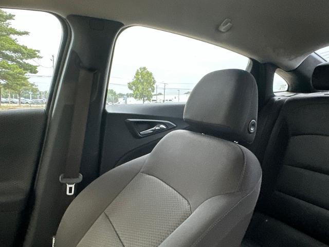 2017 Chevrolet Malibu - $9,000