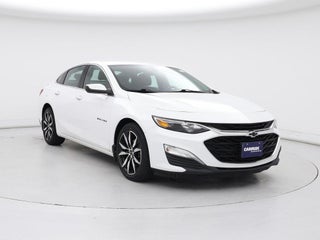 2020 Chevrolet Malibu with Summit White Exterior