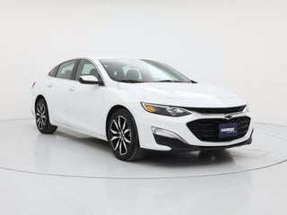 2023 Chevrolet Malibu with Summit White Exterior