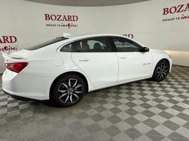 2021 Chevrolet Malibu - $17,000