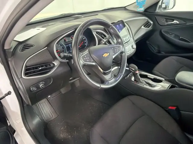 2021 Chevrolet Malibu - $17,000