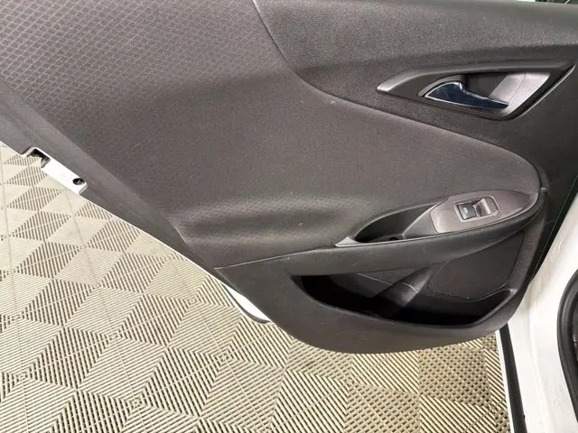 2021 Chevrolet Malibu - $17,000