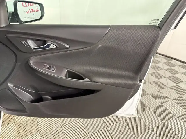 2021 Chevrolet Malibu - $17,000