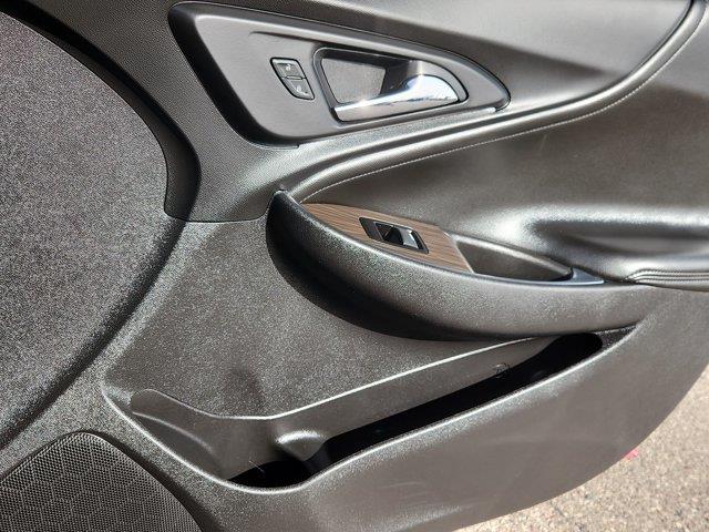 2017 Chevrolet Malibu - $17,901