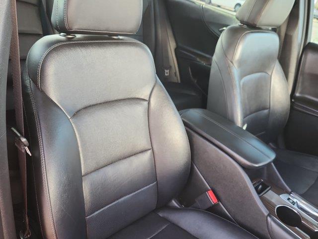 2017 Chevrolet Malibu - $17,901