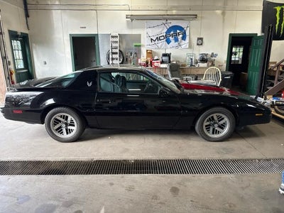 Photo of a 1990 Pontiac Firebird Formula 2DR Hatchback for sale