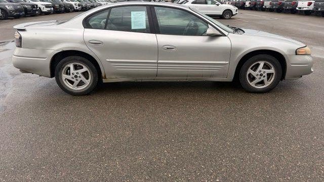 2004 Pontiac Bonneville SE