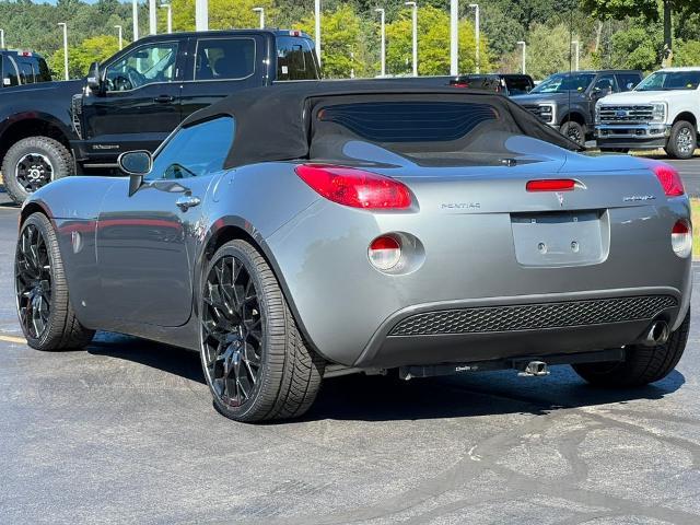 2006 Pontiac Solstice - $10,597