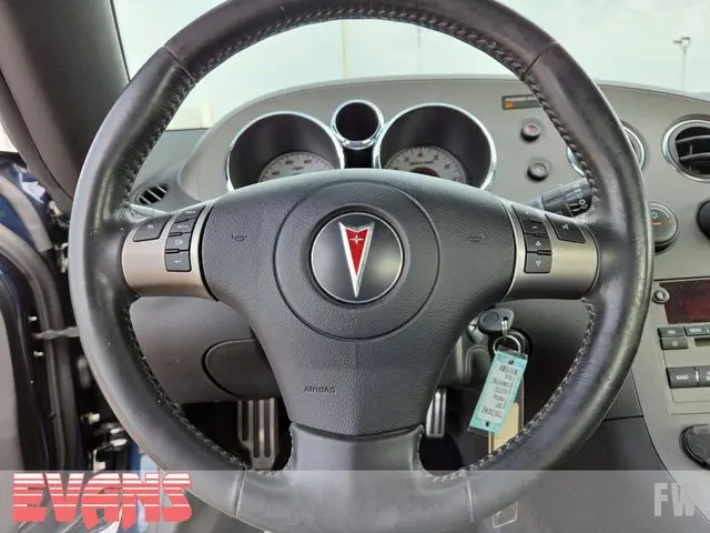 2007 Pontiac Solstice - $12,988