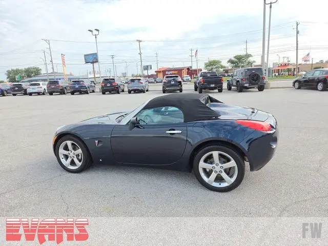 2007 Pontiac Solstice - $12,988