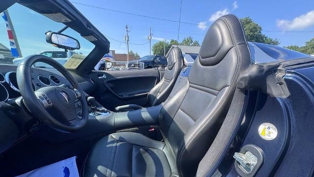 2008 Pontiac Solstice Base