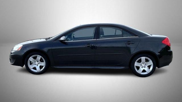 2010 Pontiac G6 Base