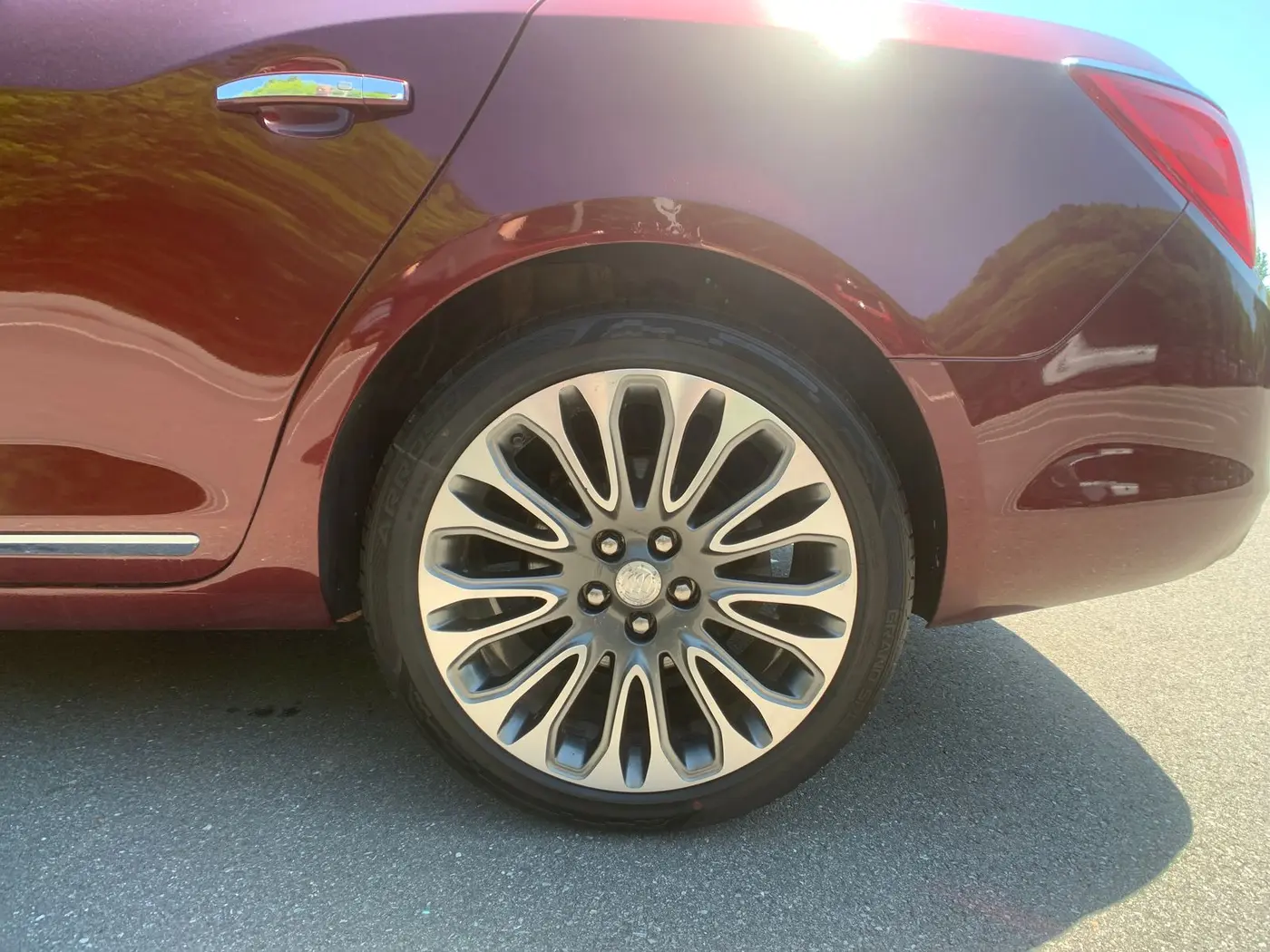 2016 Buick LaCrosse - $14,998