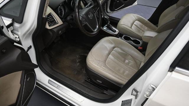 2013 Buick Verano Leather Group