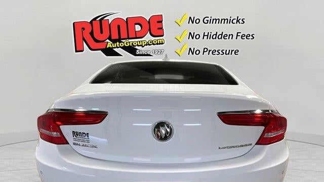 2017 Buick LaCrosse Essence