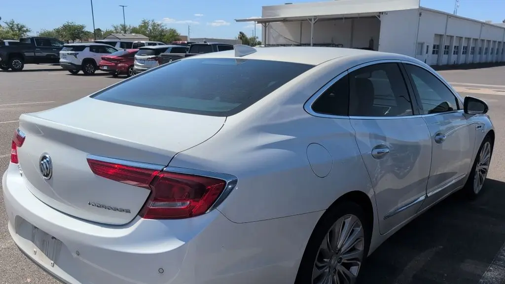 2017 Buick LaCrosse Essence