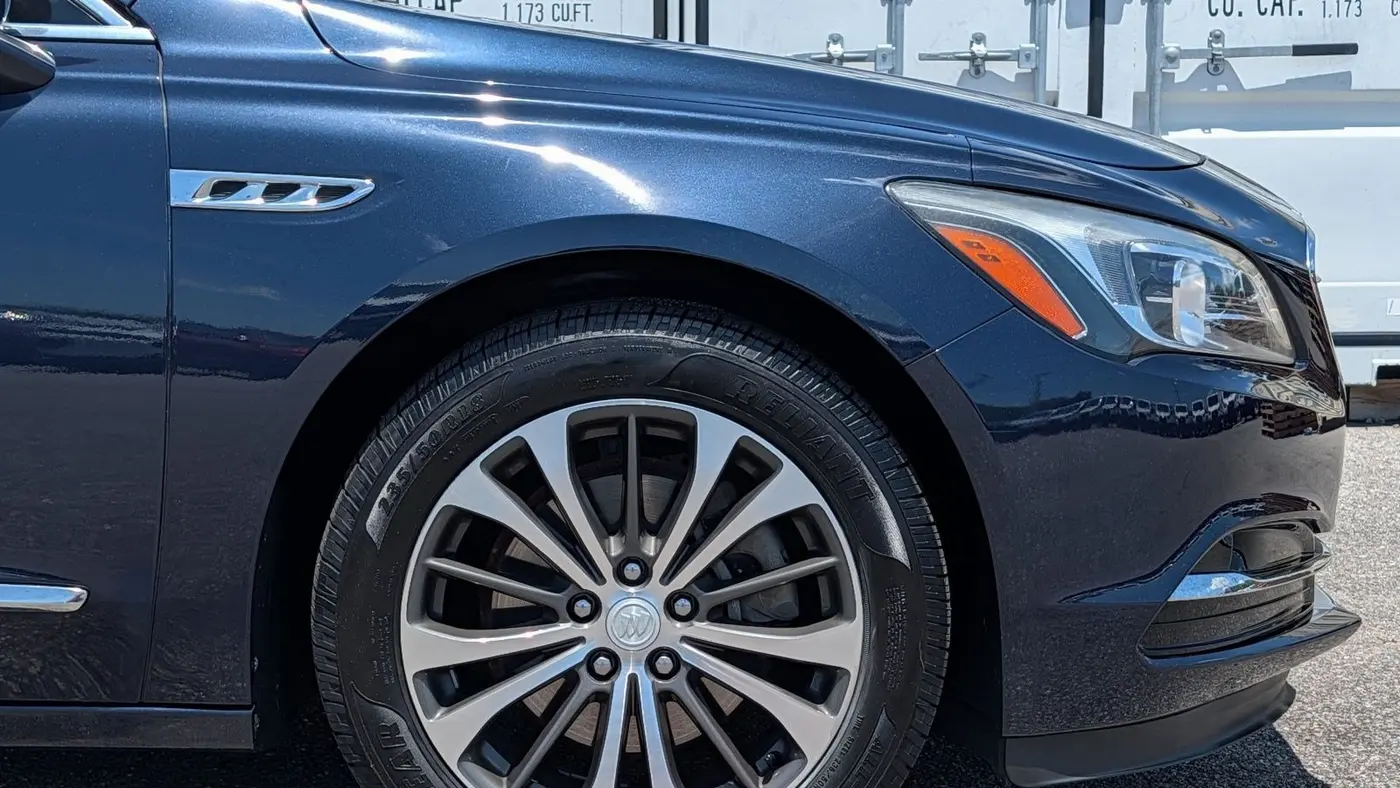 2017 Buick LaCrosse Essence