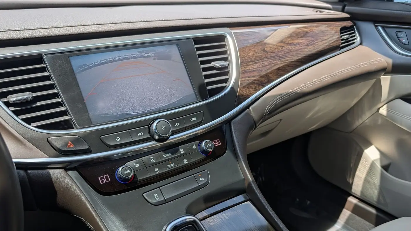 2017 Buick LaCrosse Essence