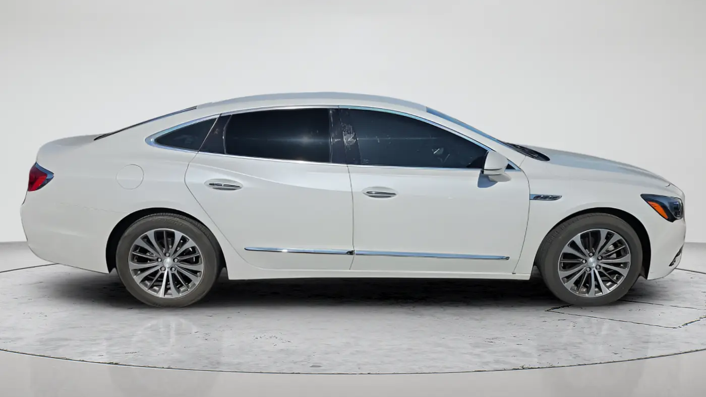 2017 Buick LaCrosse Essence