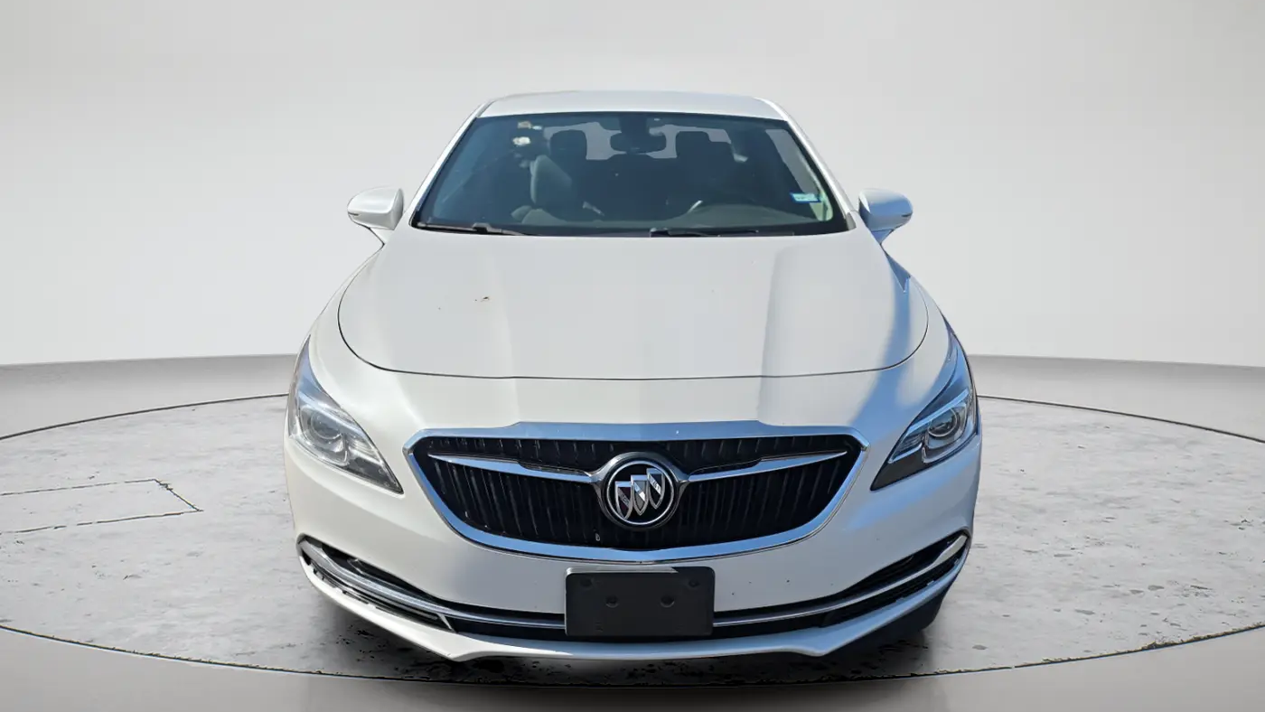 2017 Buick LaCrosse Essence