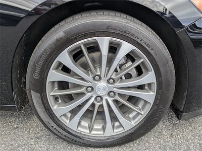 2019 Buick Lacrosse AWD Essence 4DR Sedan