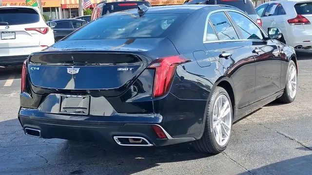 2022 Cadillac CT4 Luxury