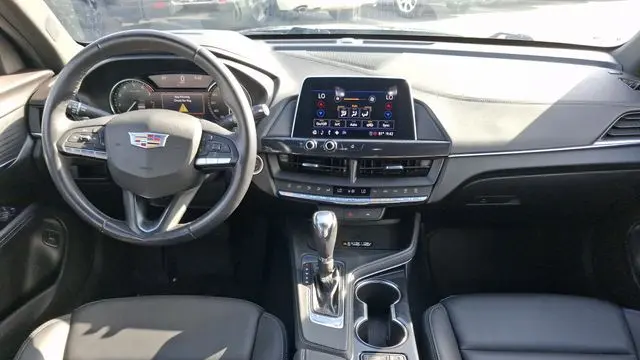 2022 Cadillac CT4 Luxury