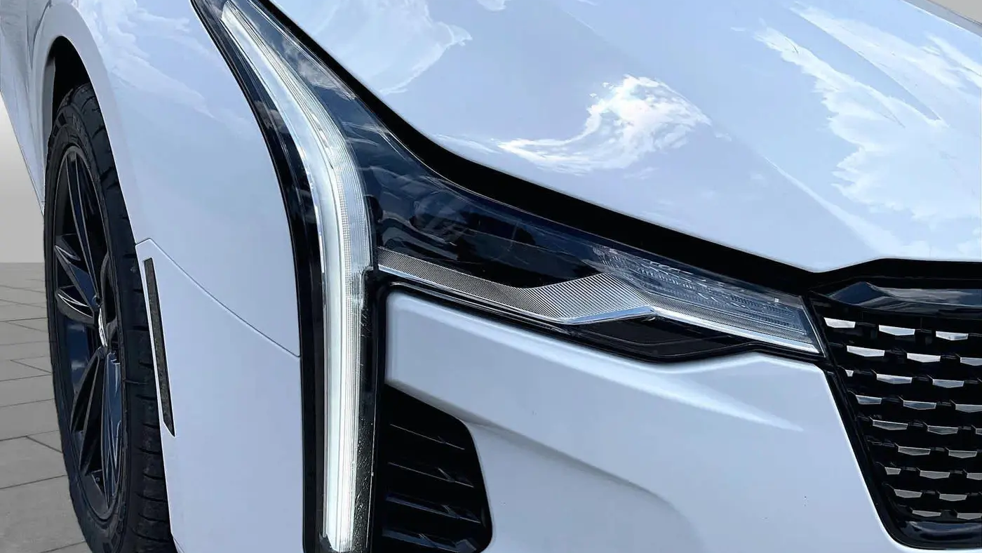 2024 Cadillac CT4 Luxury