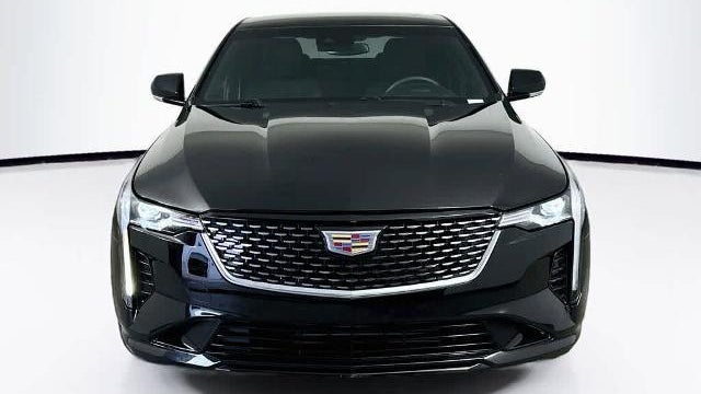 2023 Cadillac CT4 Luxury
