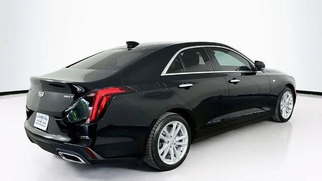 2023 Cadillac CT4 Luxury