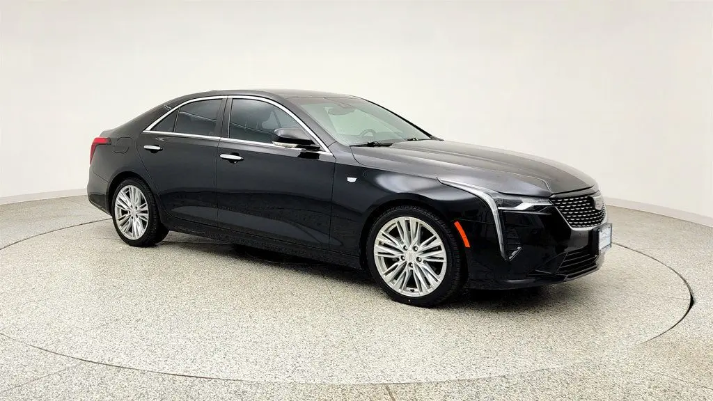 2022 Cadillac CT4 Premium Luxury