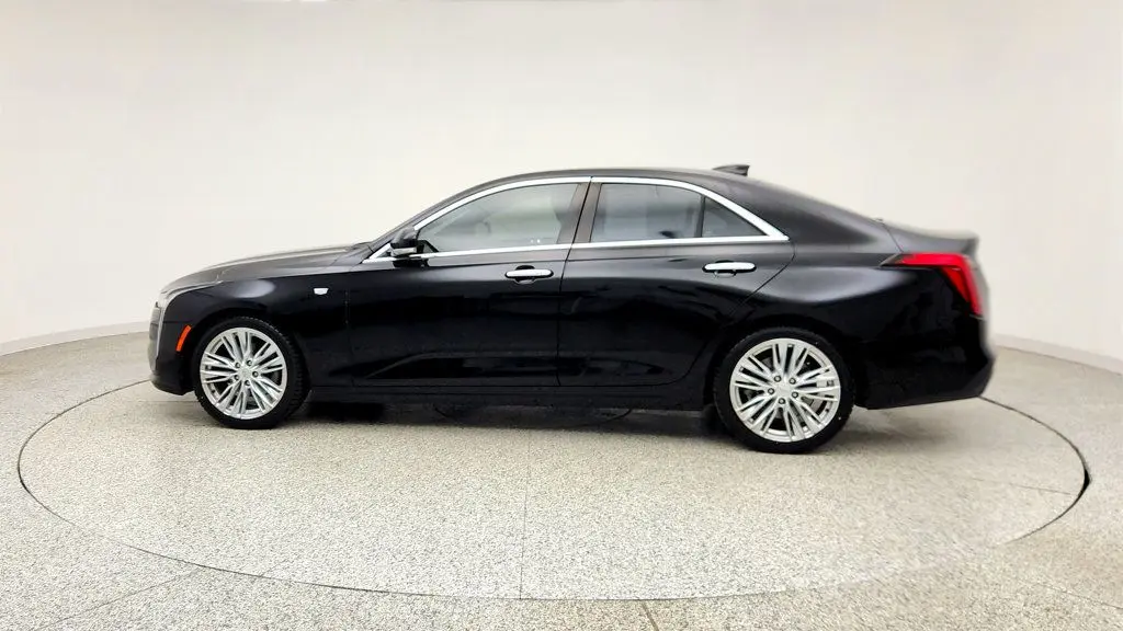 2022 Cadillac CT4 Premium Luxury