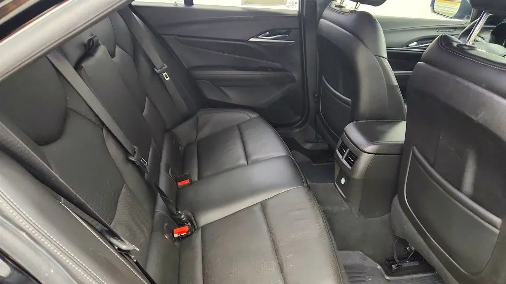 2022 Cadillac CT4 Premium Luxury