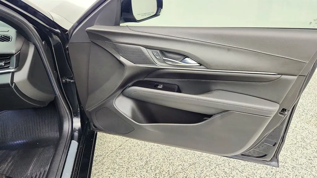 2022 Cadillac CT4 Premium Luxury