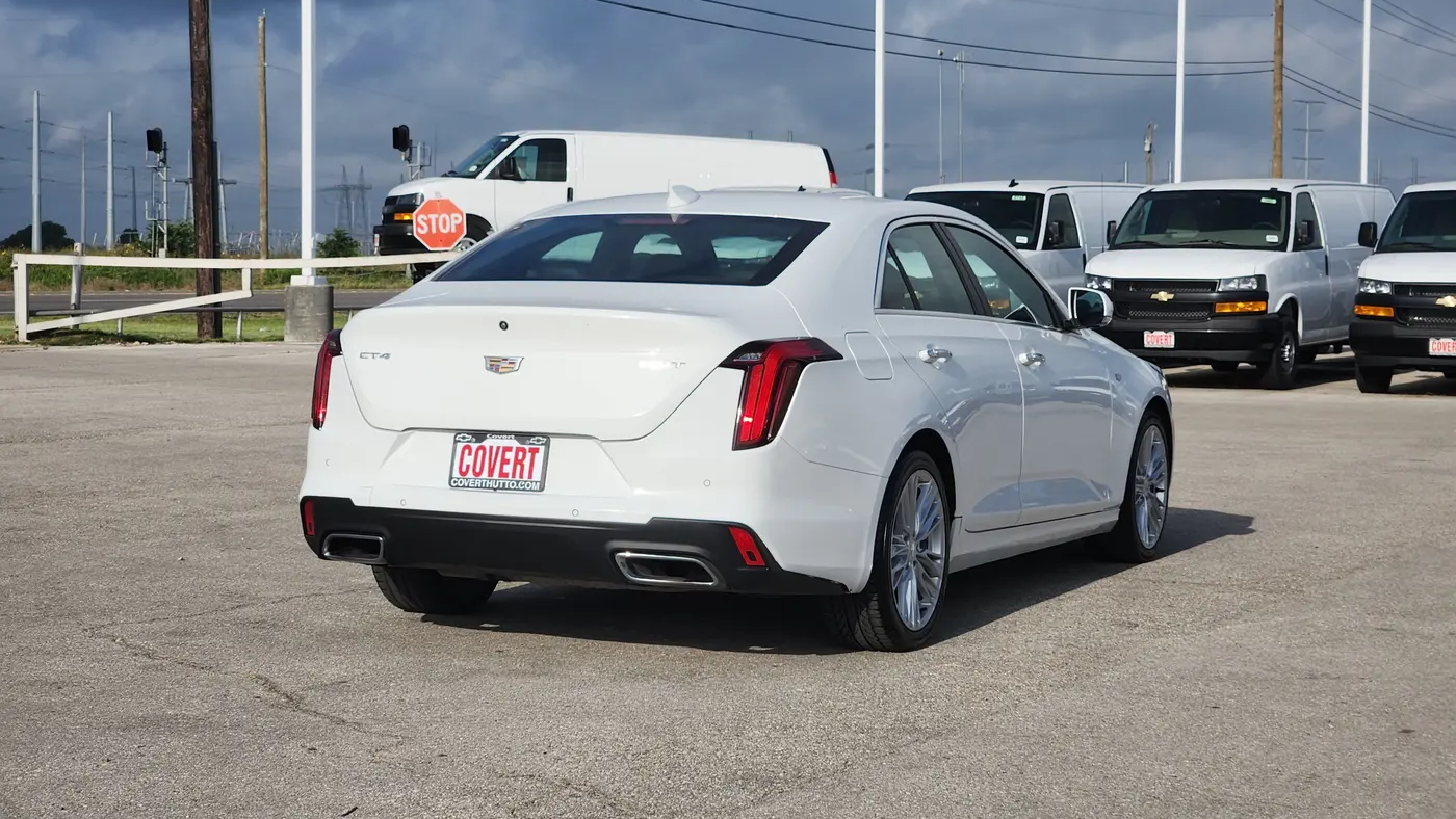 2023 Cadillac CT4 Premium Luxury