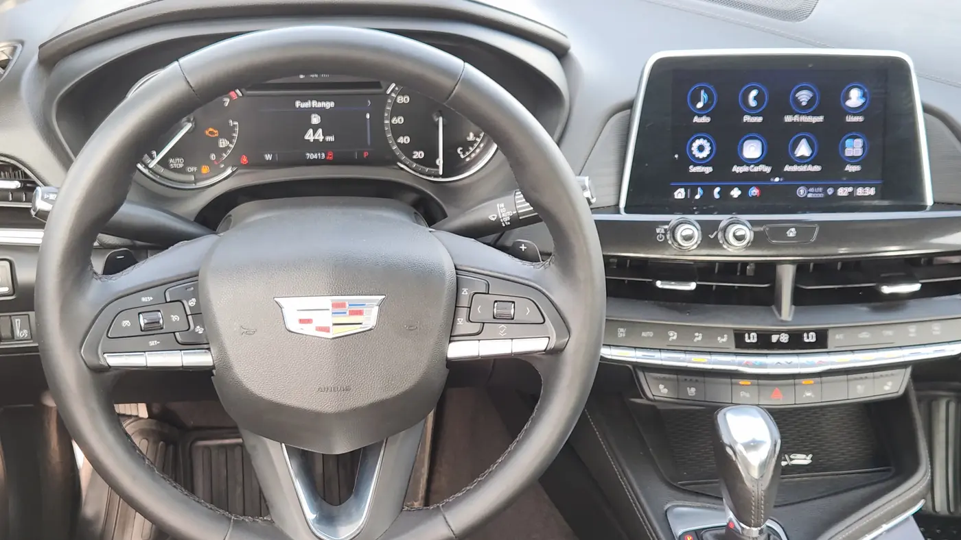 2023 Cadillac CT4 Premium Luxury