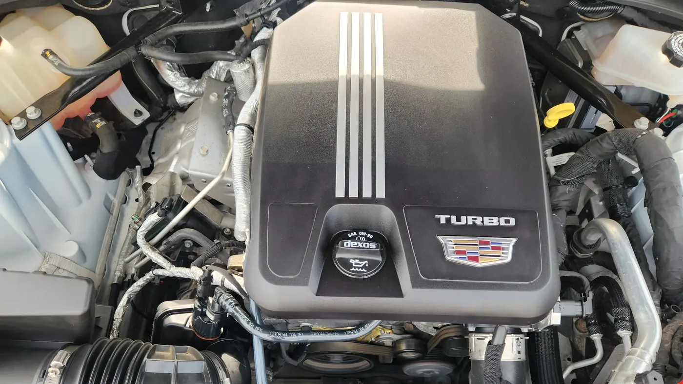 2023 Cadillac CT4 Premium Luxury