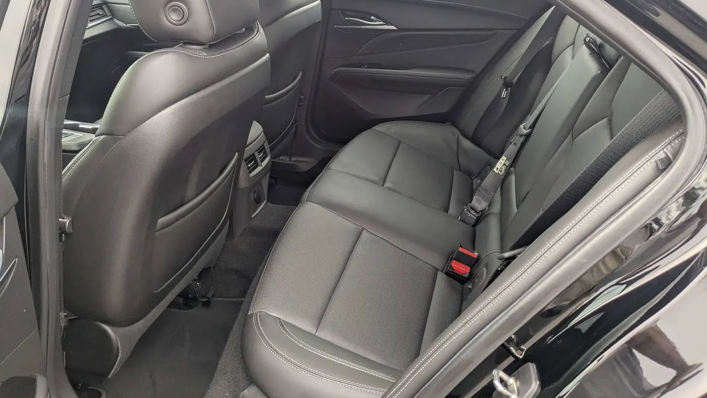 2022 Cadillac CT4 Premium Luxury