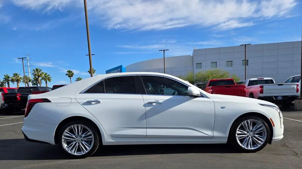 2025 Cadillac CT4 Premium Luxury