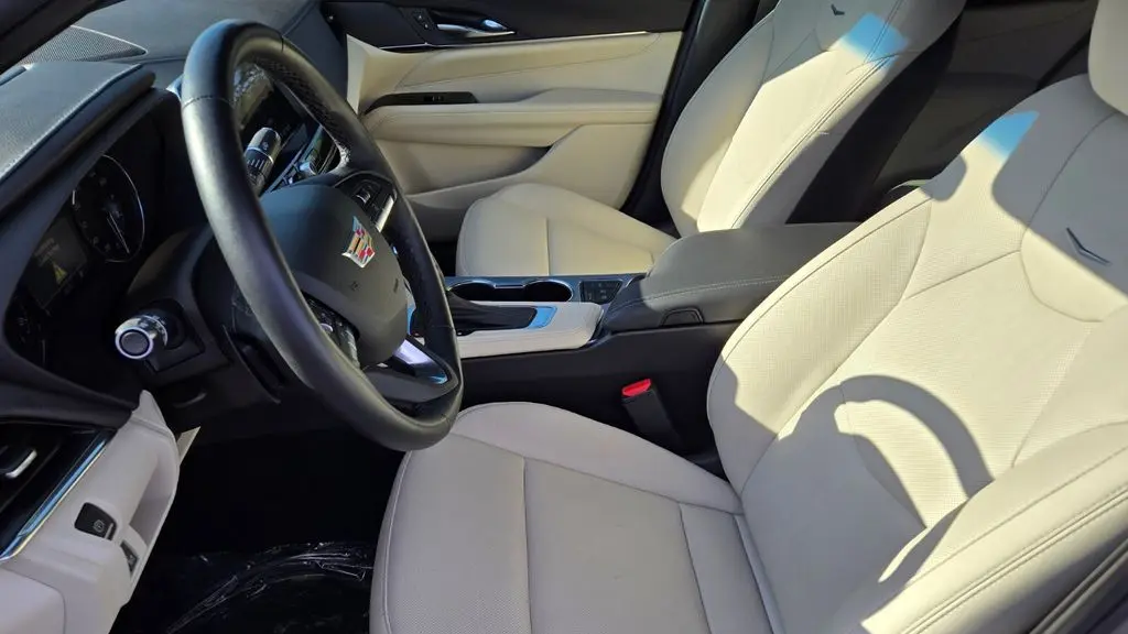 2025 Cadillac CT4 Premium Luxury