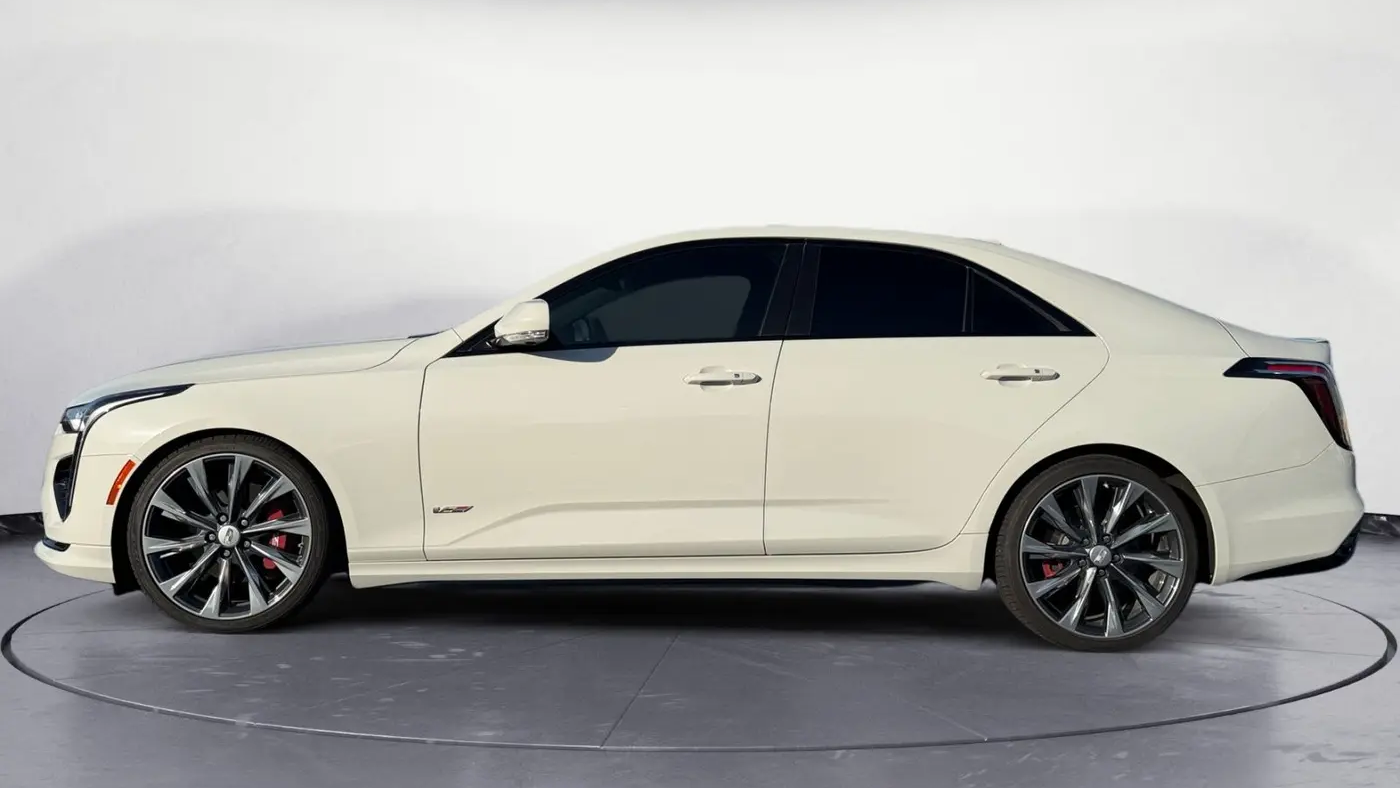 2022 Cadillac CT4-V Base