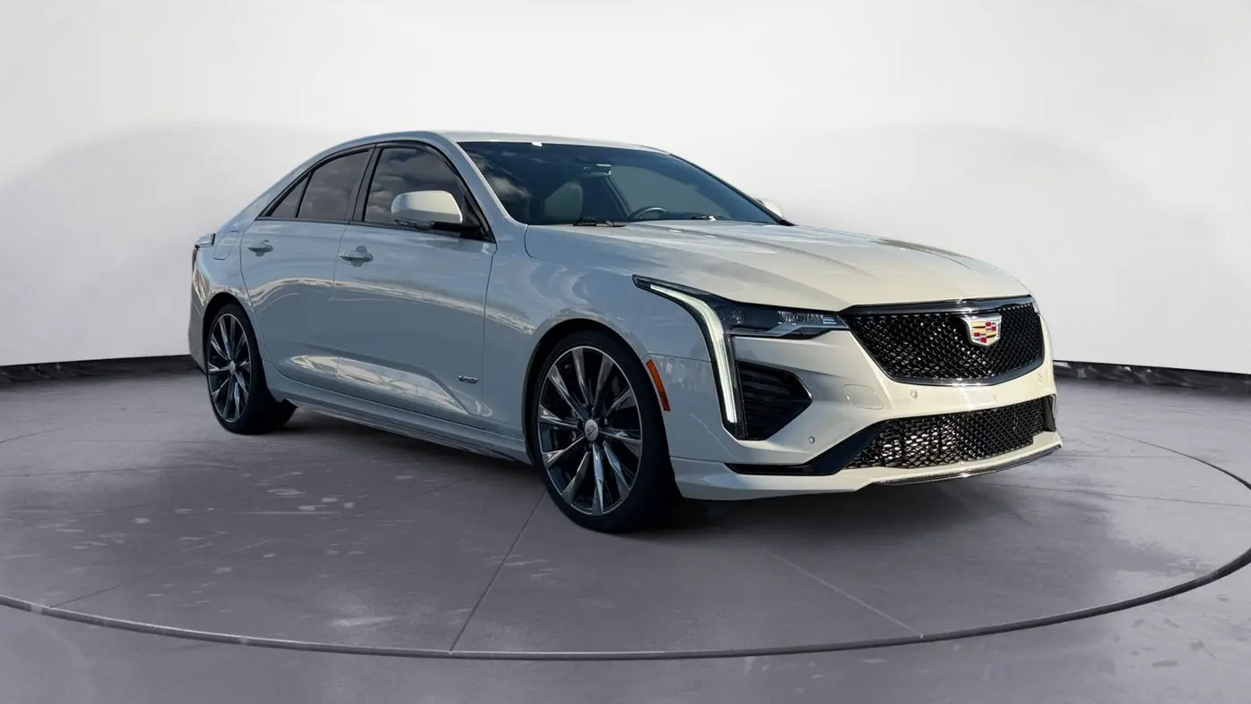 2022 Cadillac CT4-V Base