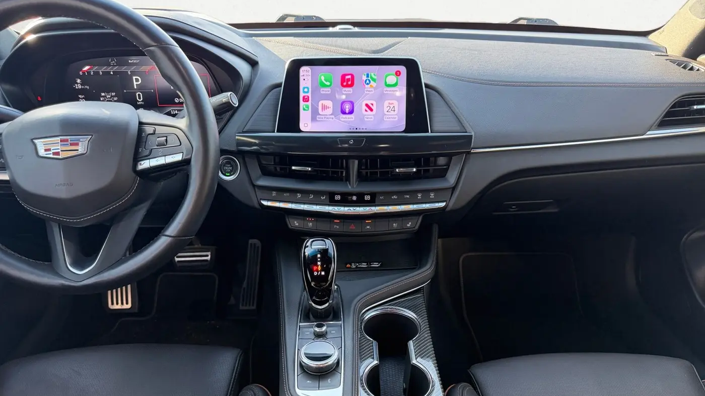 2022 Cadillac CT4-V Base