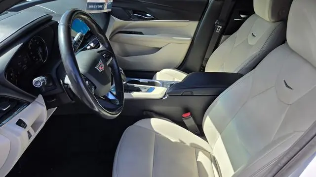 2023 Cadillac CT4 Premium Luxury