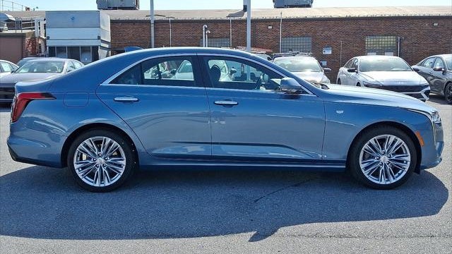 2023 Cadillac CT4 Premium Luxury
