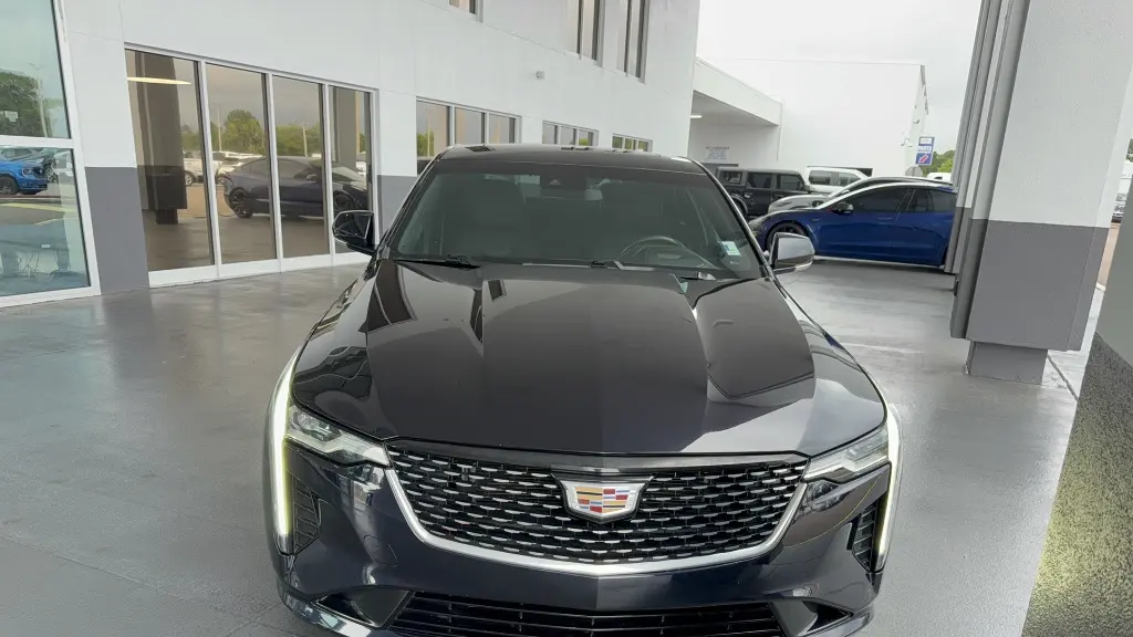 2021 Cadillac CT4 Luxury