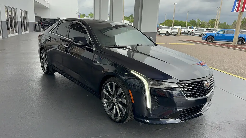2021 Cadillac CT4 Luxury