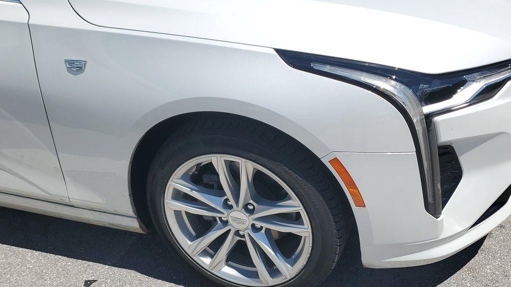 2023 Cadillac CT4 Luxury