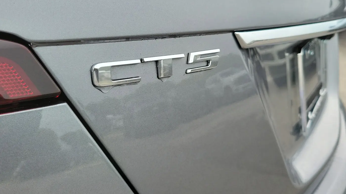 2022 Cadillac CT5 Luxury