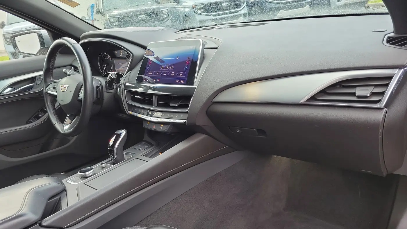 2022 Cadillac CT5 Luxury